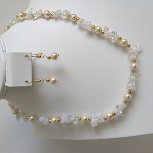 Necklace set with earrings